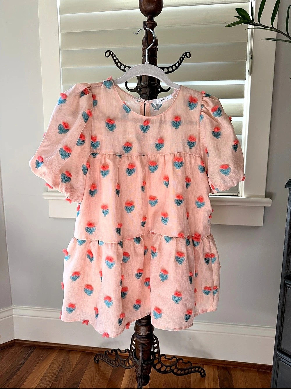 THML Floral Top in Pink & Blue Size Medium